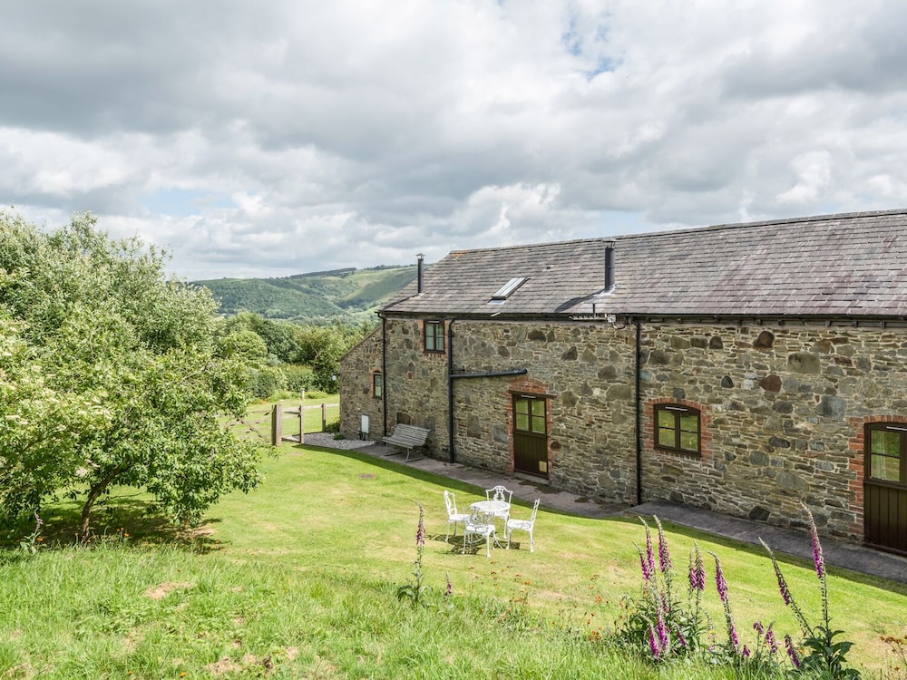 Hope Hall Barn
