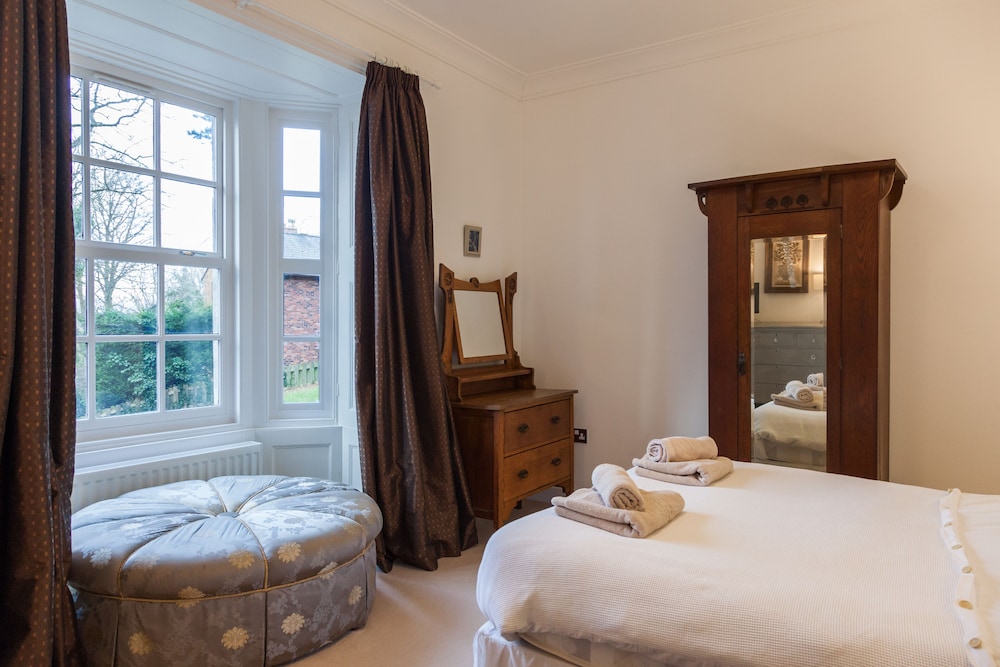 Apartment 3 The Grove view 5