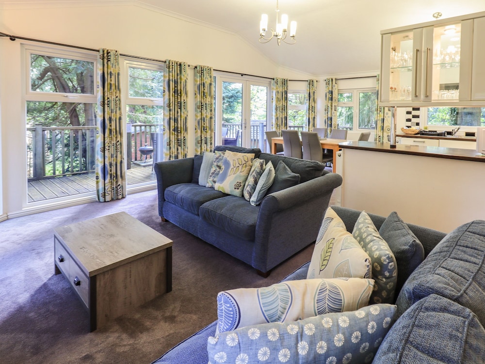 Forest Pines Lodge