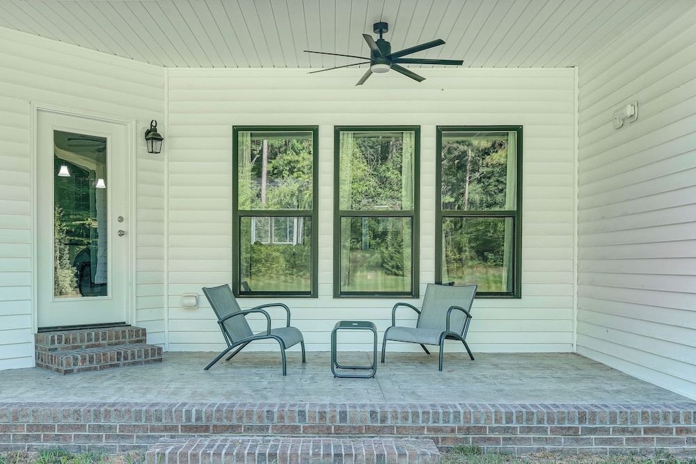 Secluded 18-acre Retreat in Staley w/ Game Room