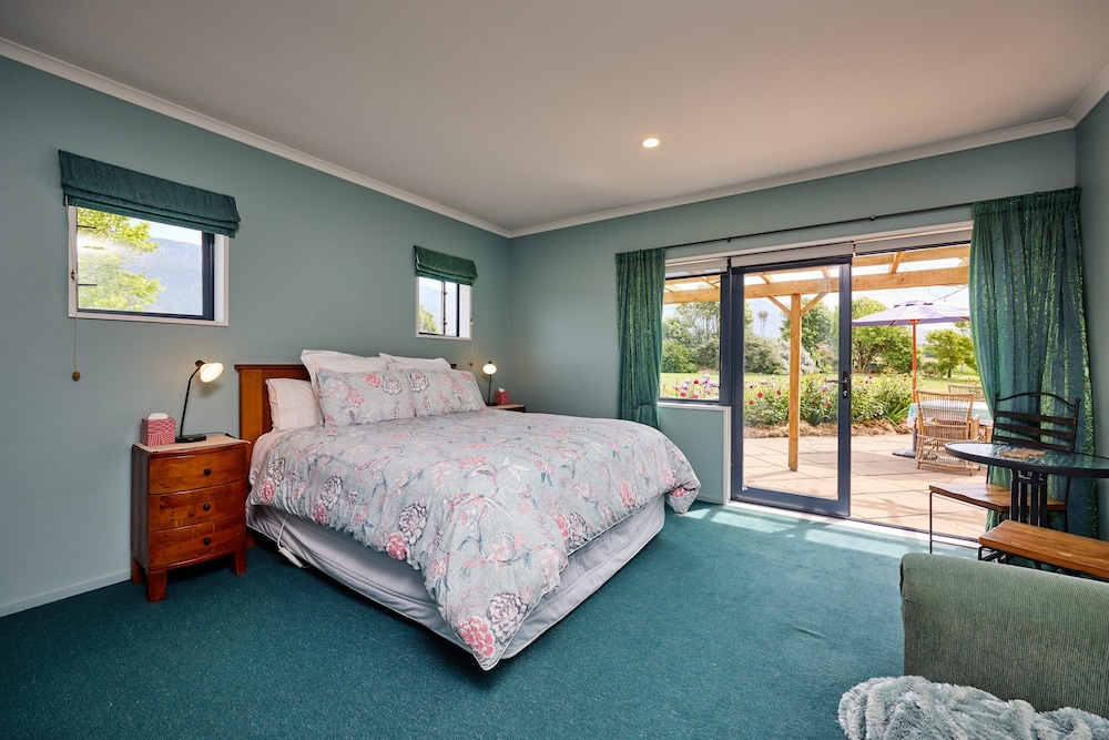 Awatea Country B&B