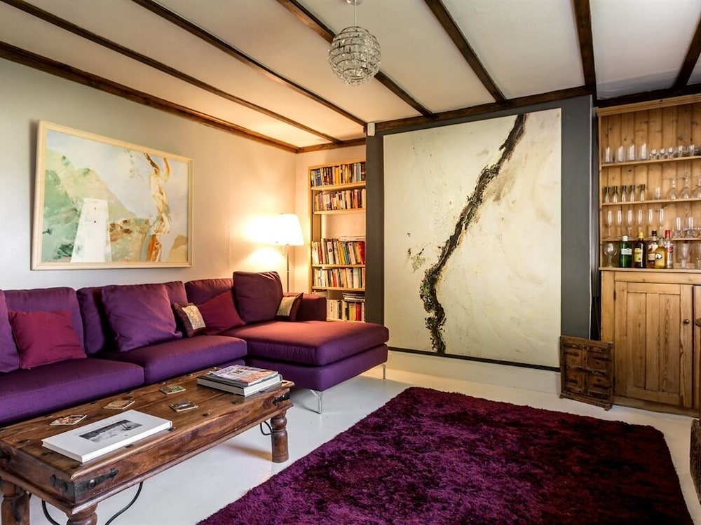 Worth House