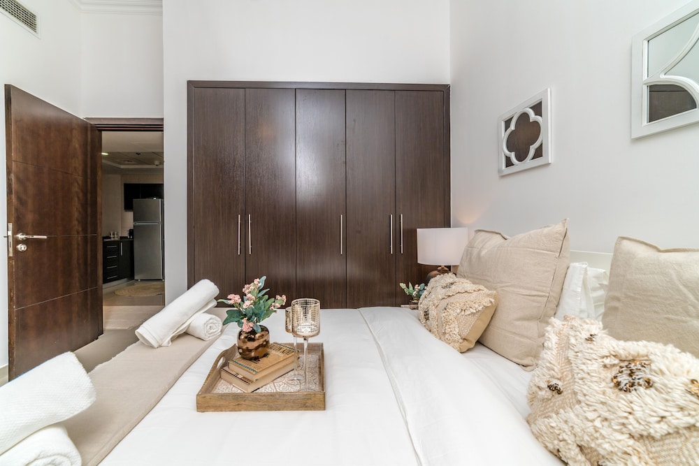 Dream Inn Dubai Bay Central