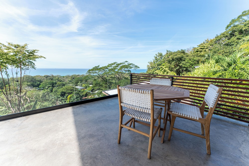 Sea View Paradise Retreat by Sea N' Rent