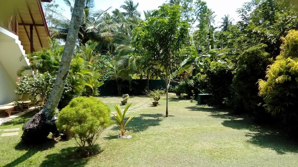 River shadow villa