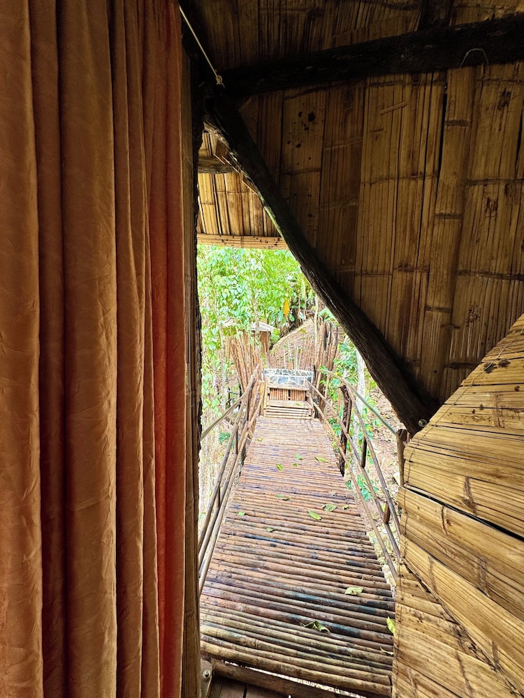 Akasha suites