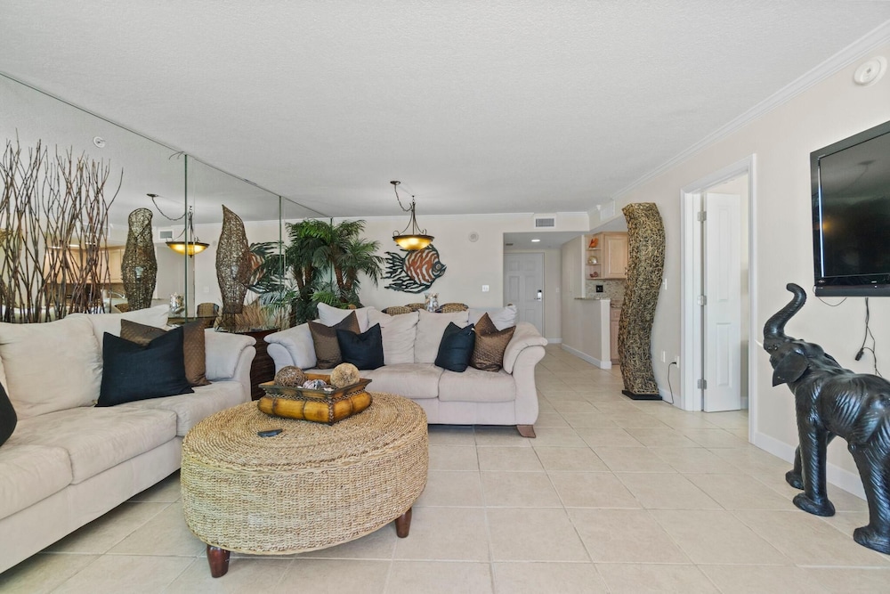 Perdido Towers East 703