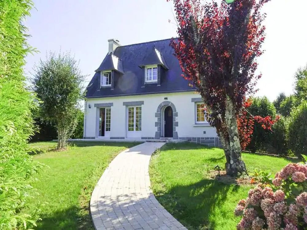 Holiday Home With Private Outdoor Pool, Gouesnac"h view 3