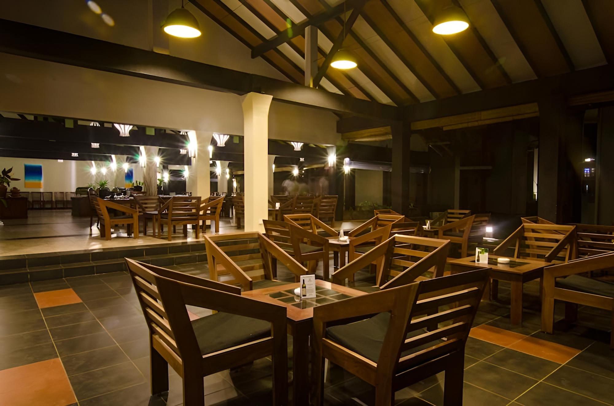 Kamili Beach Hotel