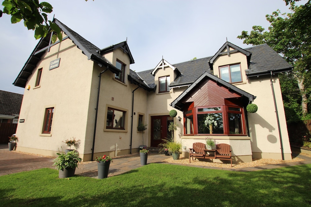 Hotel Culliss House - Image 1