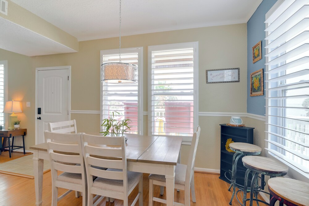 Boat Slip + Decks: Waterfront Gem Near Galveston!