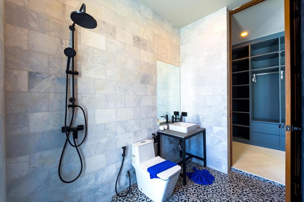 Luxury Large 3 Bedroom Pool Villa (KH-C5)