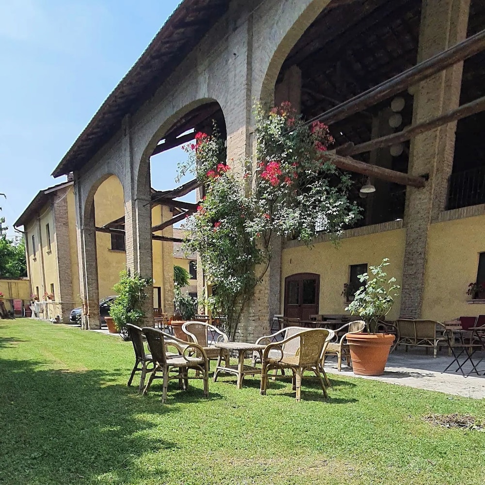 AGRITURISMO LE CORTI DELLA GUALDANA