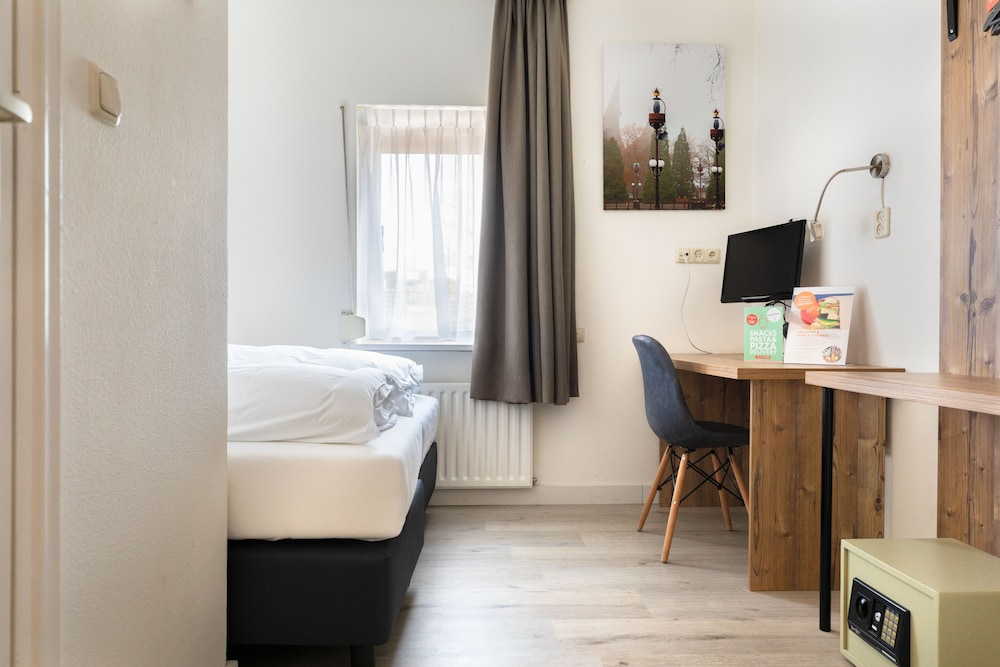 Hotel de Kroon Kaatsheuvel - Image 1