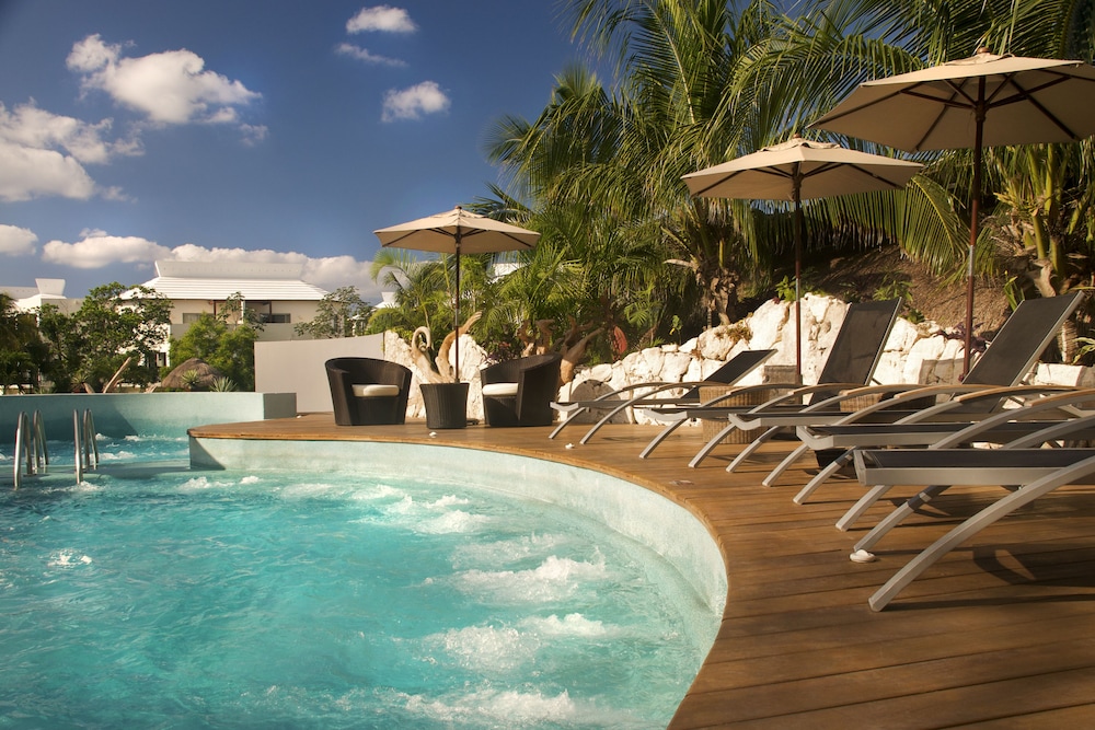 Hotel Select Club at Sandos Caracol All Inclusive - Adults Only Area