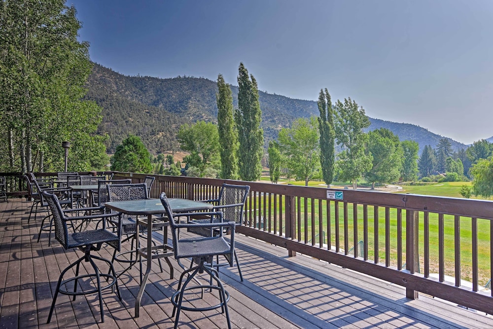 'star House' Unique Home w/ 360 Mountain Views! view 5