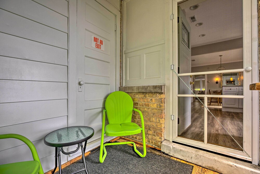 Family Apartment w/ Deck + Yard Near Northwestern view 4