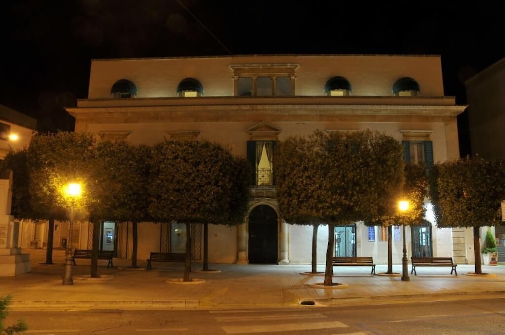 Palazzo Agrusti Residenza d'Epoca