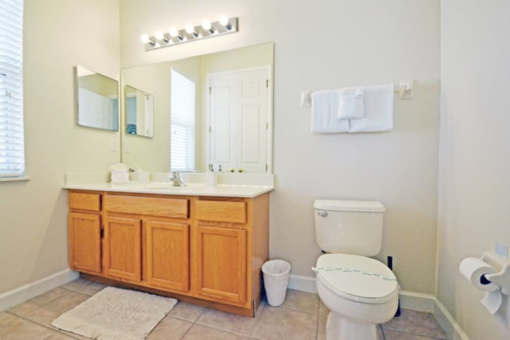 Reunion Retreat 3 Bedroom Home by RedAwning view 5