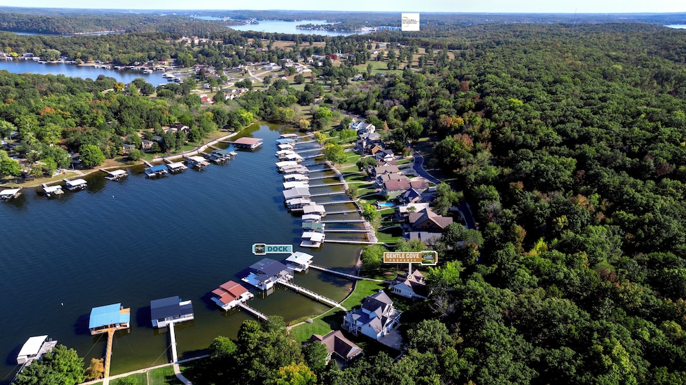 Gentle Slopes Retreat Fit For 12!