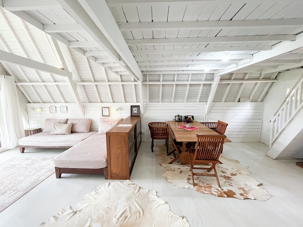 Frame Cabin with Endless Rice Field View