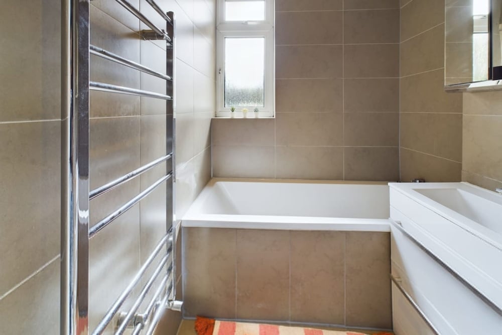 The Earl s Court Hideaway - Warm 3bdr House