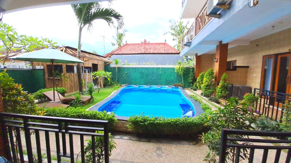 Wahyuga Sari Guest House view 3