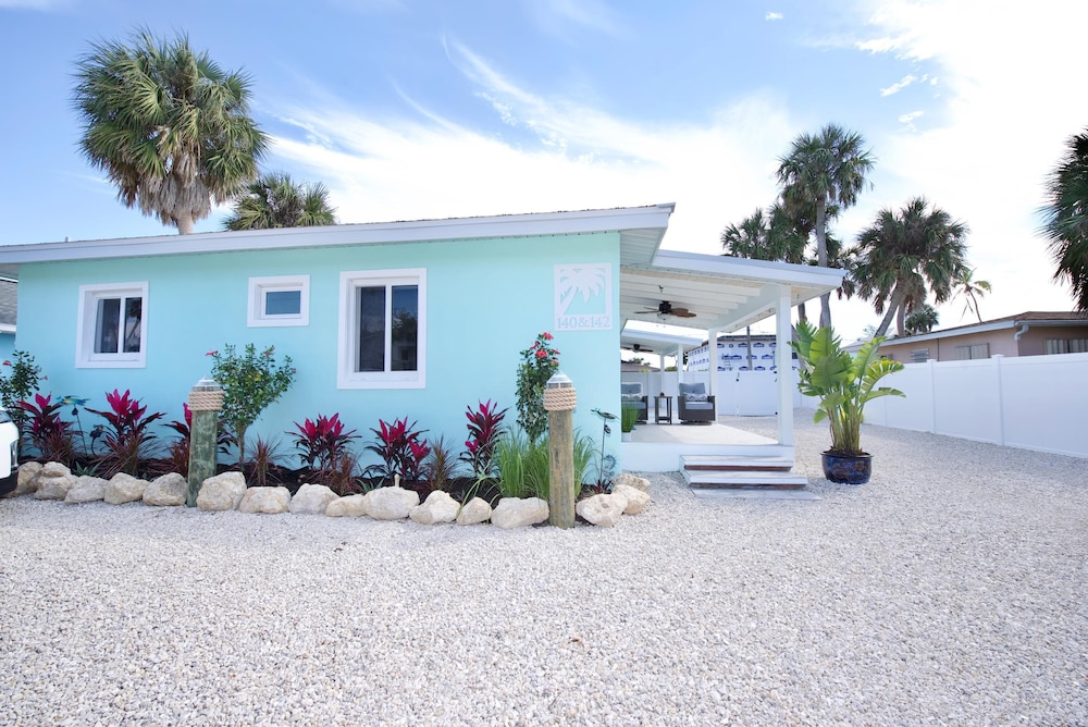 Coconut Villa A