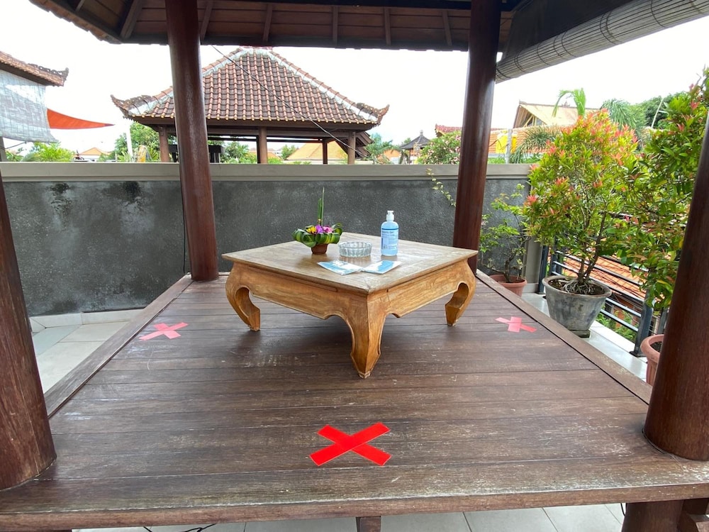 Suwardika Homestay and Dormitory - Hostel