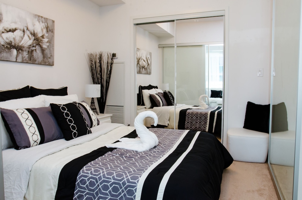 Royal Stays Condominiums - Downtown - Image 5