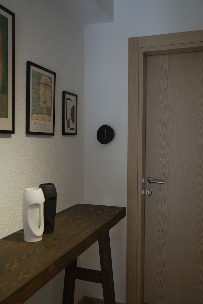 Perle House - Image 50