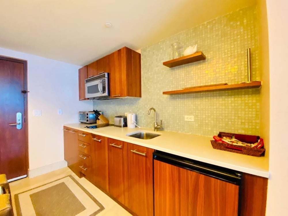 Carillon Miami Beach Private Suites