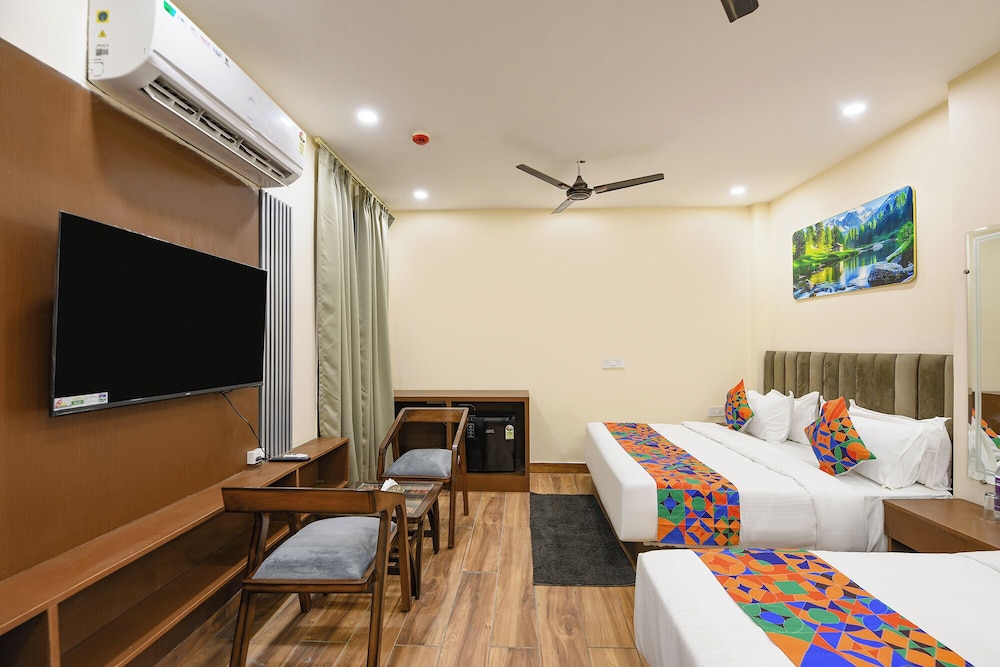 Fabhotel Angel Pink The Premium