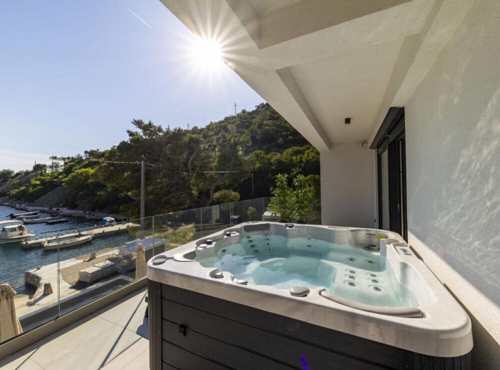 Luxury Villa Lucija