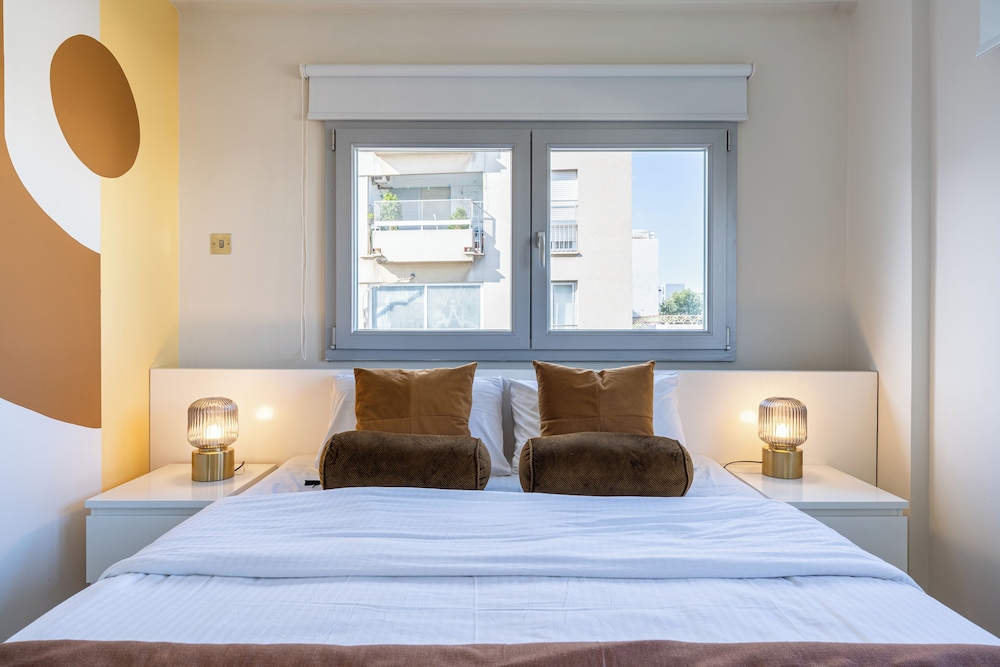 Local Host Living - Signature Apartments in Nicosia