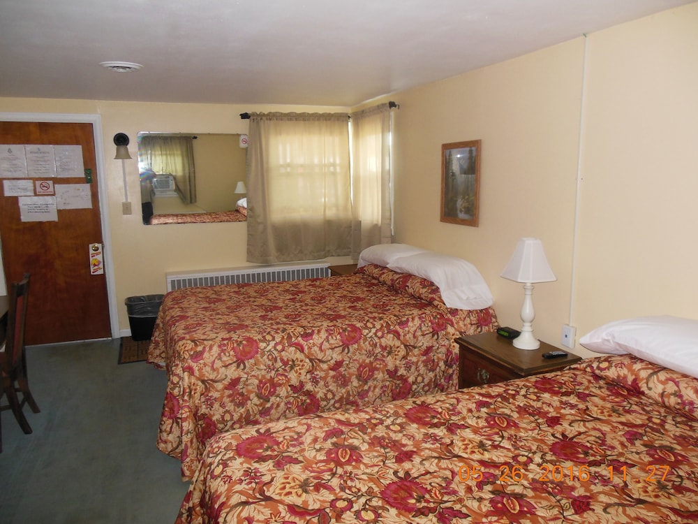 The Evergreen Motel
