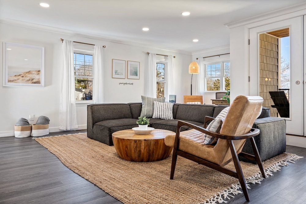 Game Room, Home Gym, 1 Mile to Beach