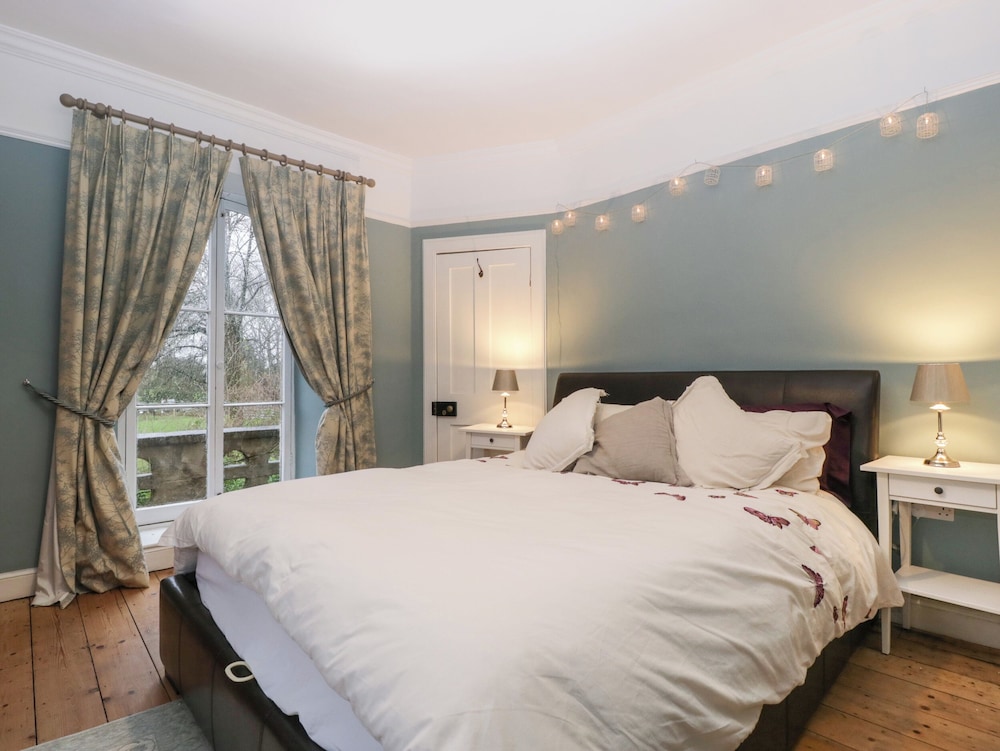 Vallis Oak Villa