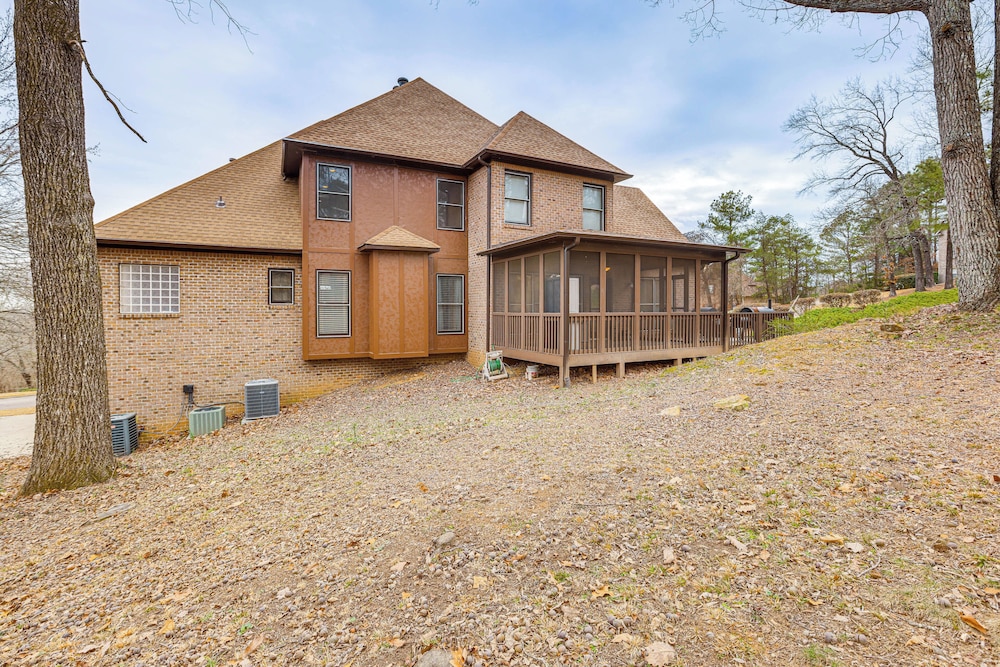 Home Theater & Yard: Family Retreat in Bessemer