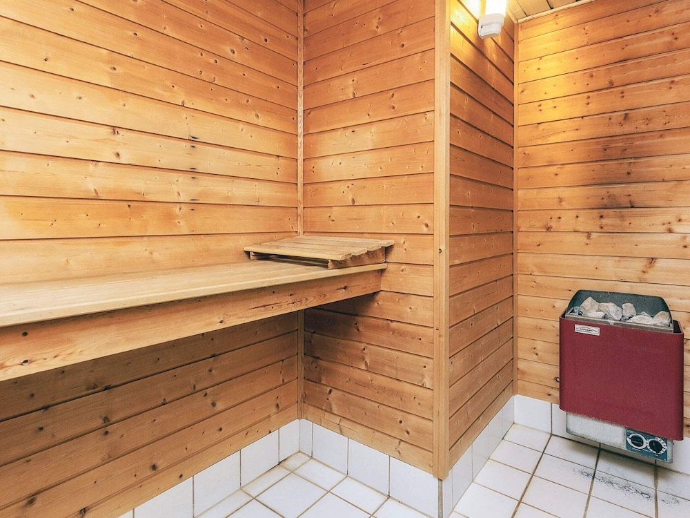 4 Star Holiday Home in Vaeggerlose