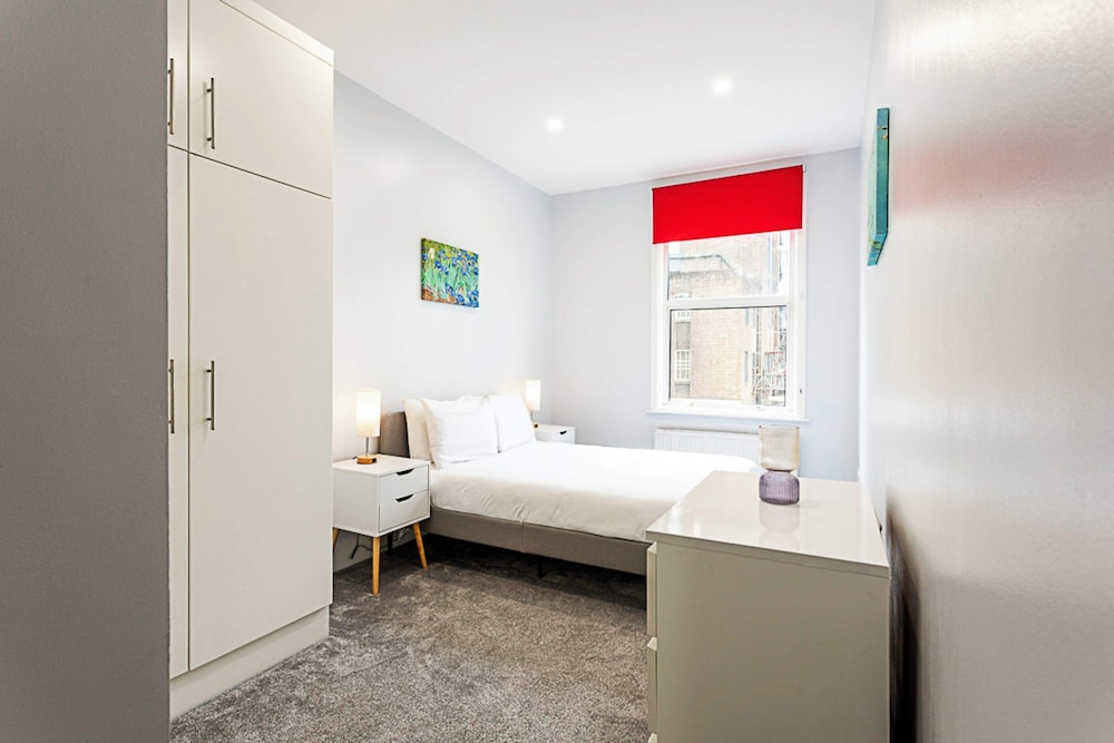 Modern Clapham Apartment