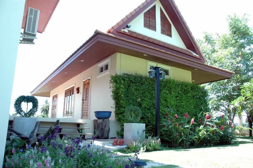 Tharnrarin Villa Suphan Buri