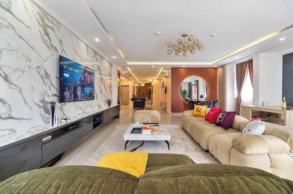 Phibs Luxury Homes