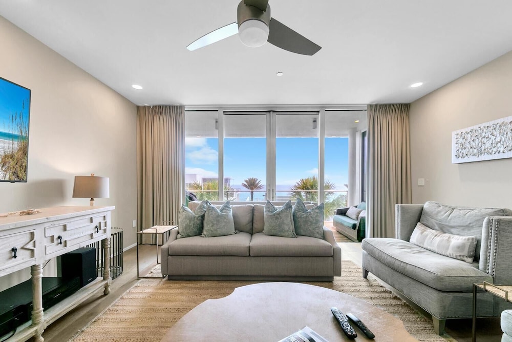 The Viridian 202 on 30A