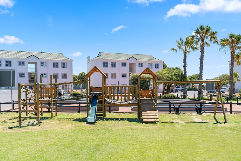 Big Bay Beach Club 182