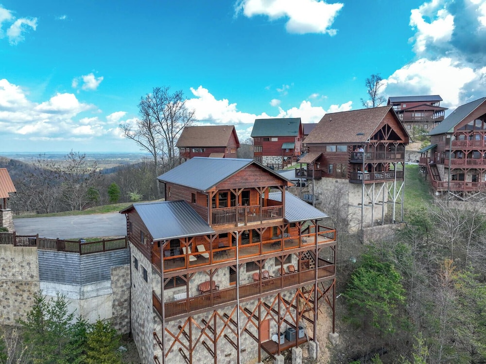 Lookout Lodge