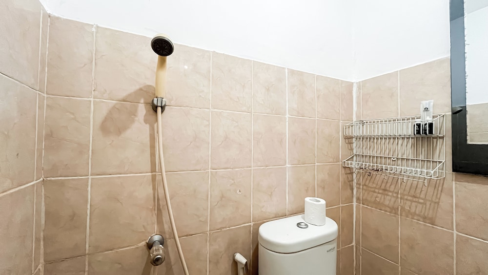 Warm And Homey 2Br Apartment At Green Bay Pluit