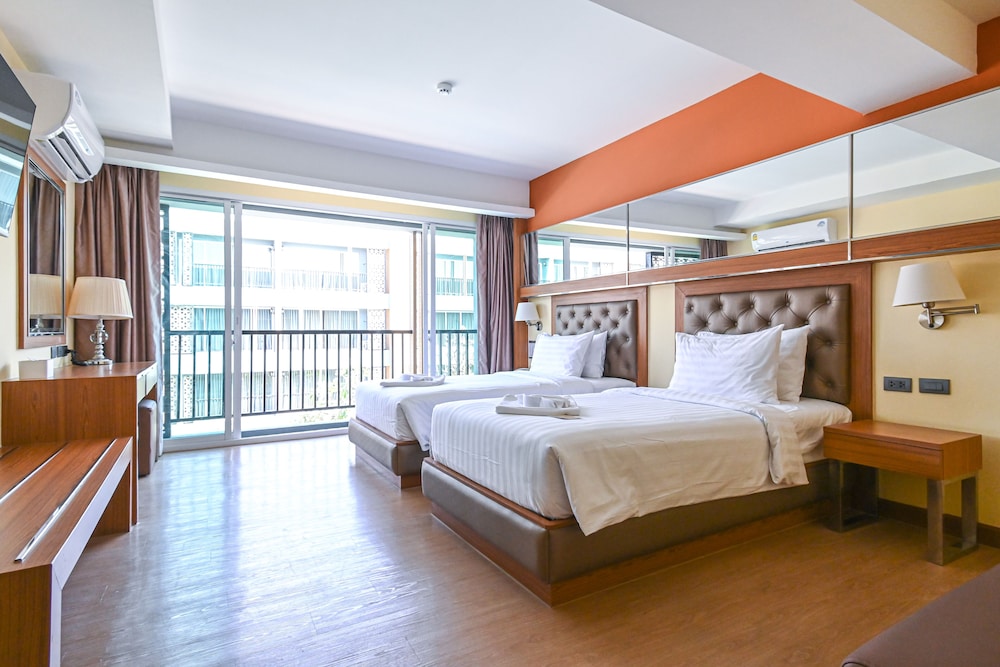 Golden Sea Hua Hin