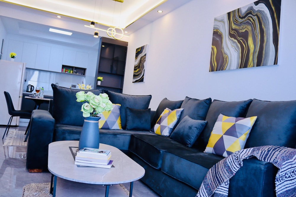 spacious 3 bedroom in kilimani gym&pool