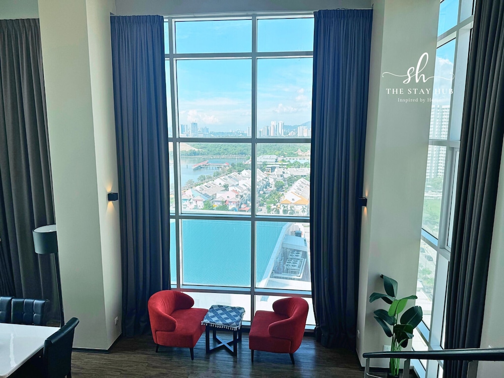 Seaview Maritime Suites by The Stay Hub